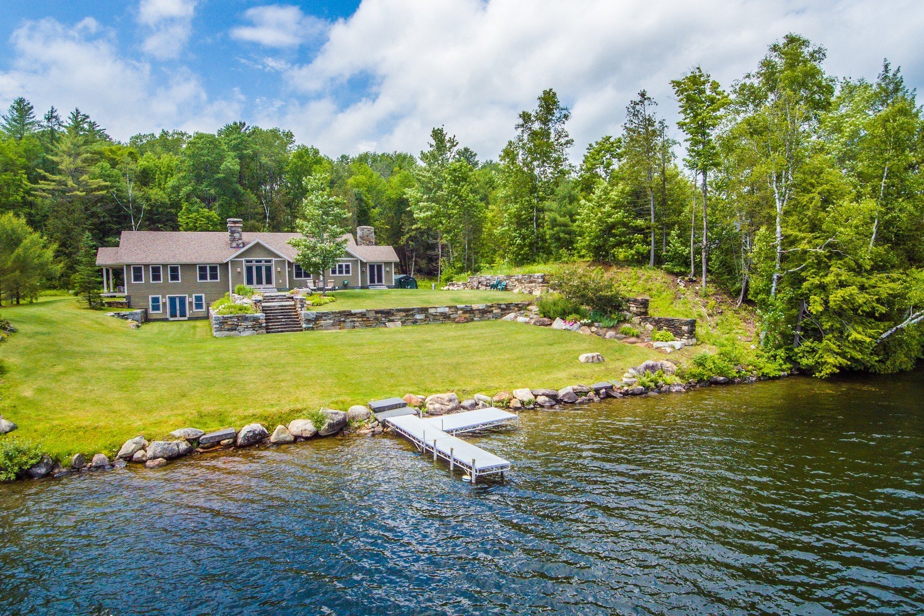 Custom Home On Harvey's Lake in VT, United States for sale (1384718)