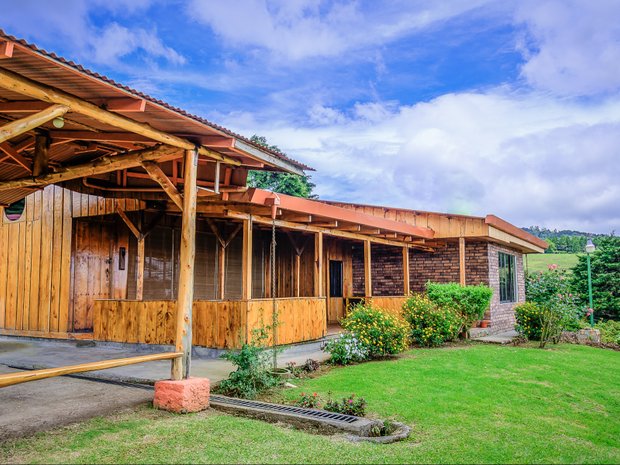 Haus in San Pedro de Poás, Provinz Alajuela, Costa Rica 1