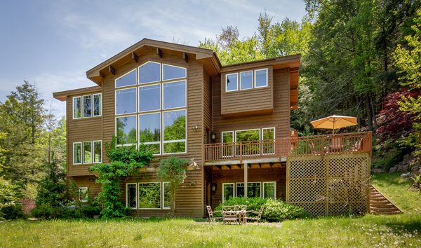 Spacious, Light Filled Contemporary With Custom Arts And Crafts Details (10307175)