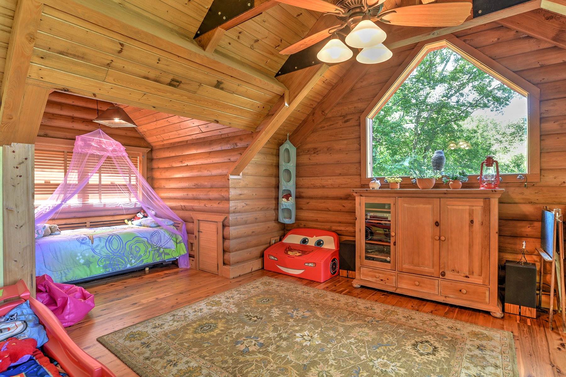 Gateway Mountain in Old Fort, NC, United States for sale (10373722)