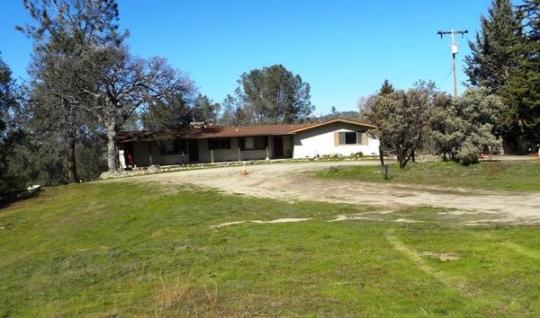 6 Bedrooms Single Family Attached (10210489)