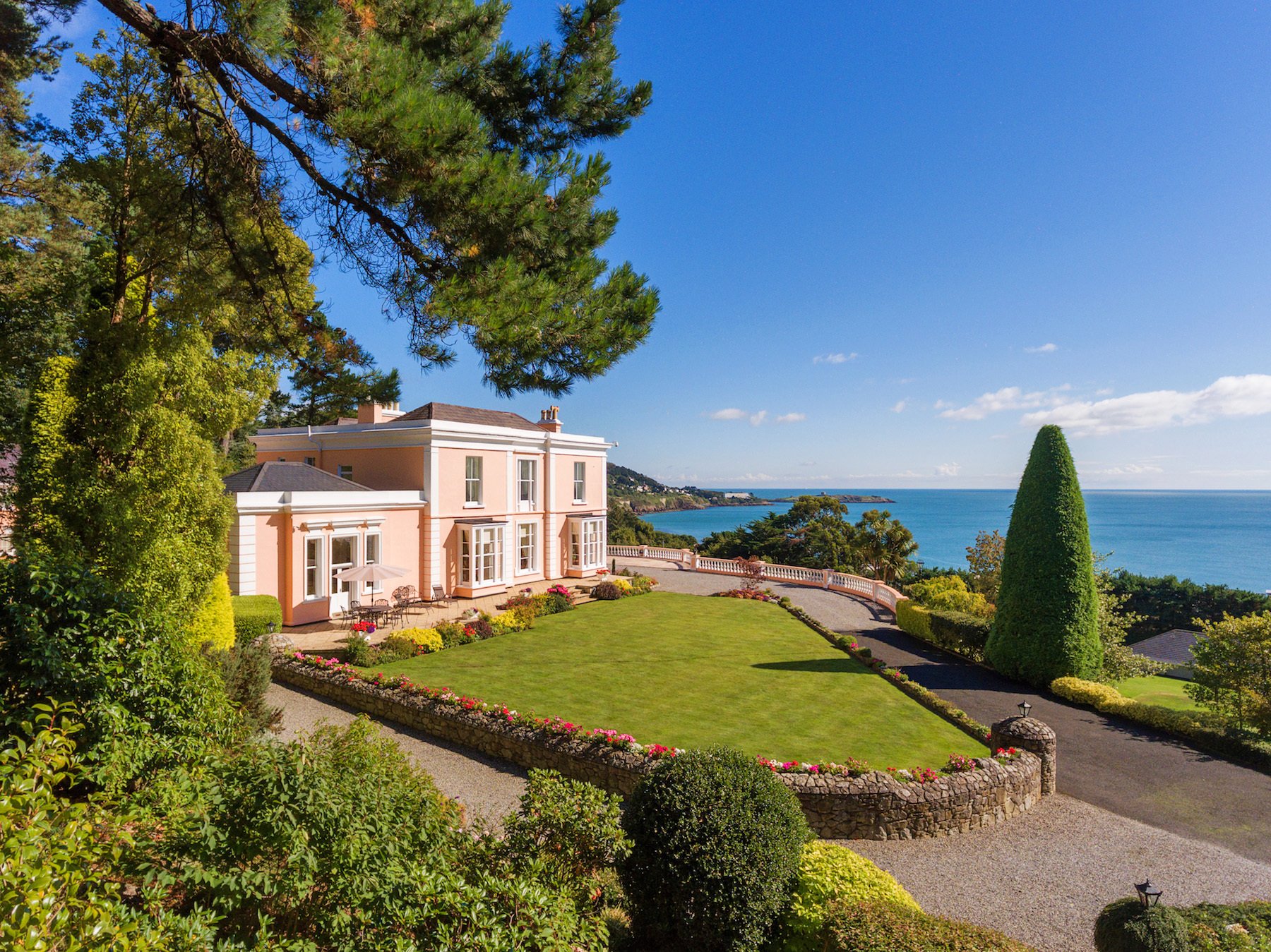 Summerhill in Killiney, Ireland for sale (10375895)