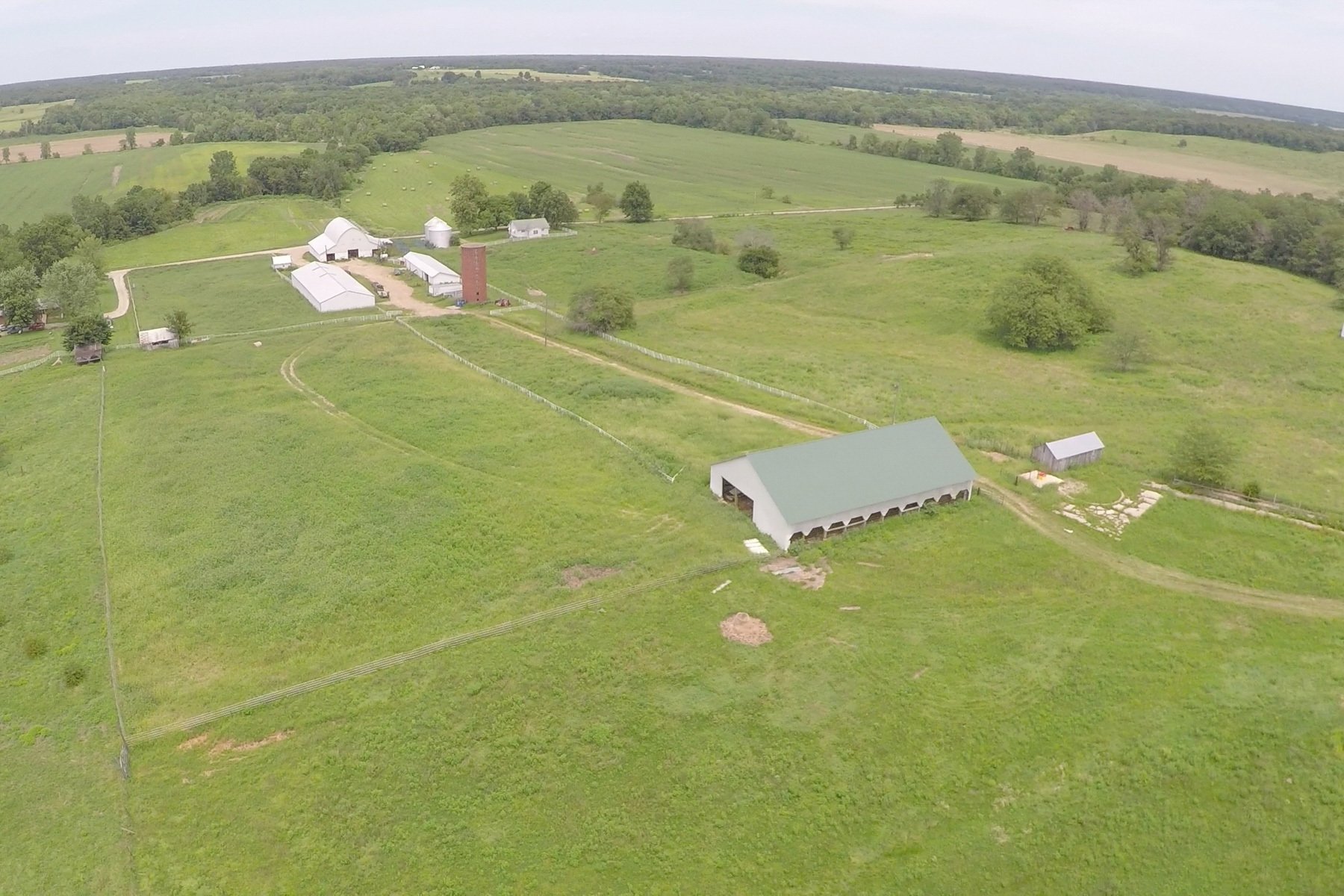 Thompson Ranch 2,200 Acre Ranch In Northeast in Shelbyville, MO, United