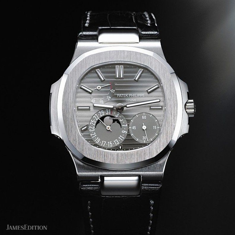 nautilus moonphase power reserve
