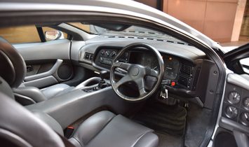1993 Jaguar XJ-220 (Euro taxes paid)
