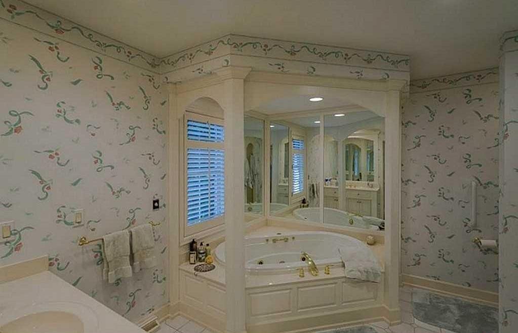 3 Bedroom On The Meadow W Riverview Ottawa Hills In Toledo Oh