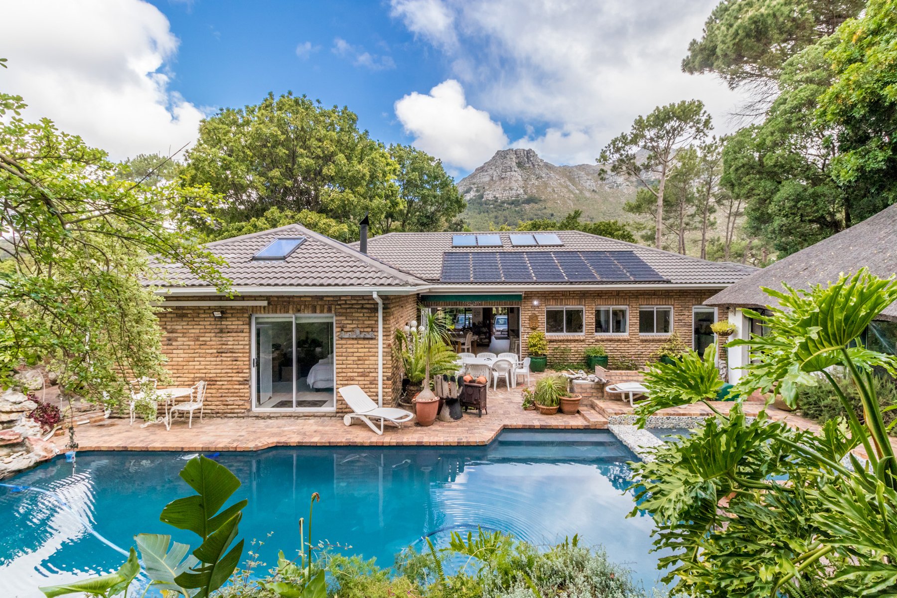 Hout Bay In Cape Town, South Africa For Sale (10429843)