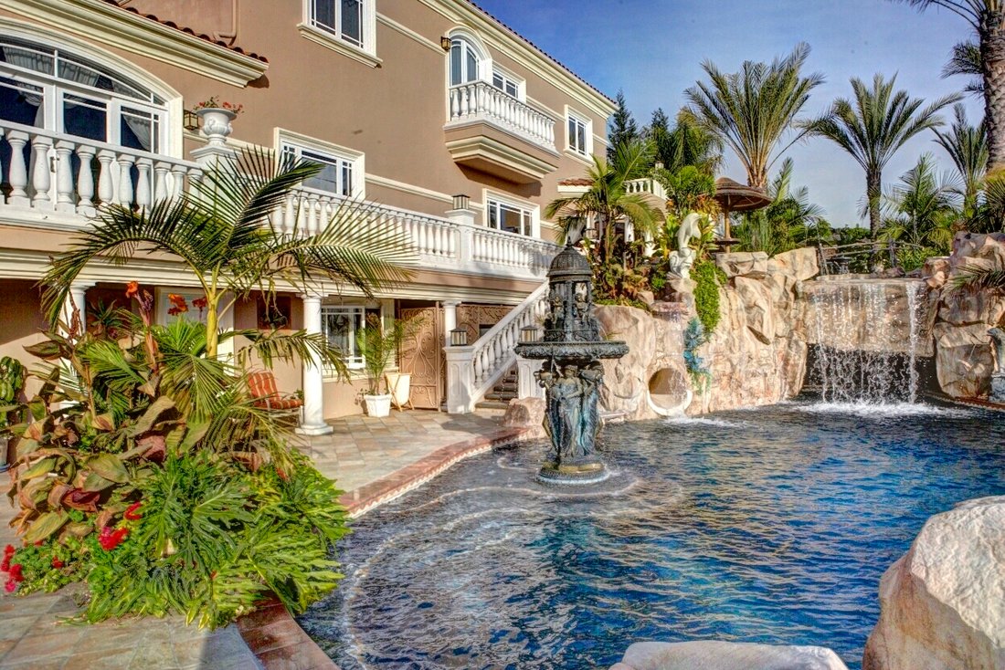 Super Luxury House In South In La Habra Heights, California, United