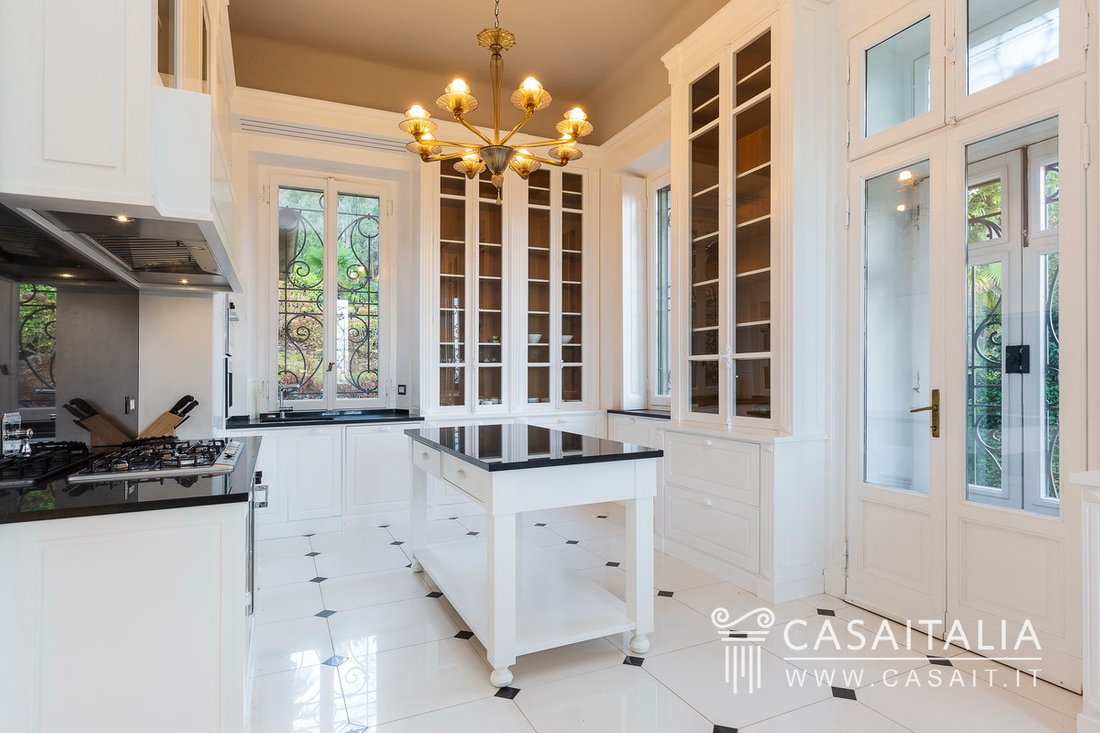 Villa in Stresa, Piemont, Italien 5 - 10460645