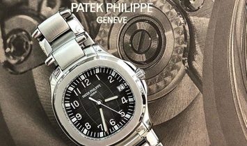 Patek Philippe NEW Aquanaut Black Dial Stainless Steel Mens 5167/1A