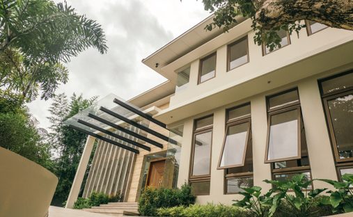 Gorgeous Modern Home In Exclusive Ayala Alabang In Muntinlupa Philippines For Sale 10459629