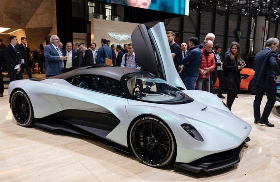 2019 Aston Martin Valkyrie  in Barcelona, Spain 1 - 10480314