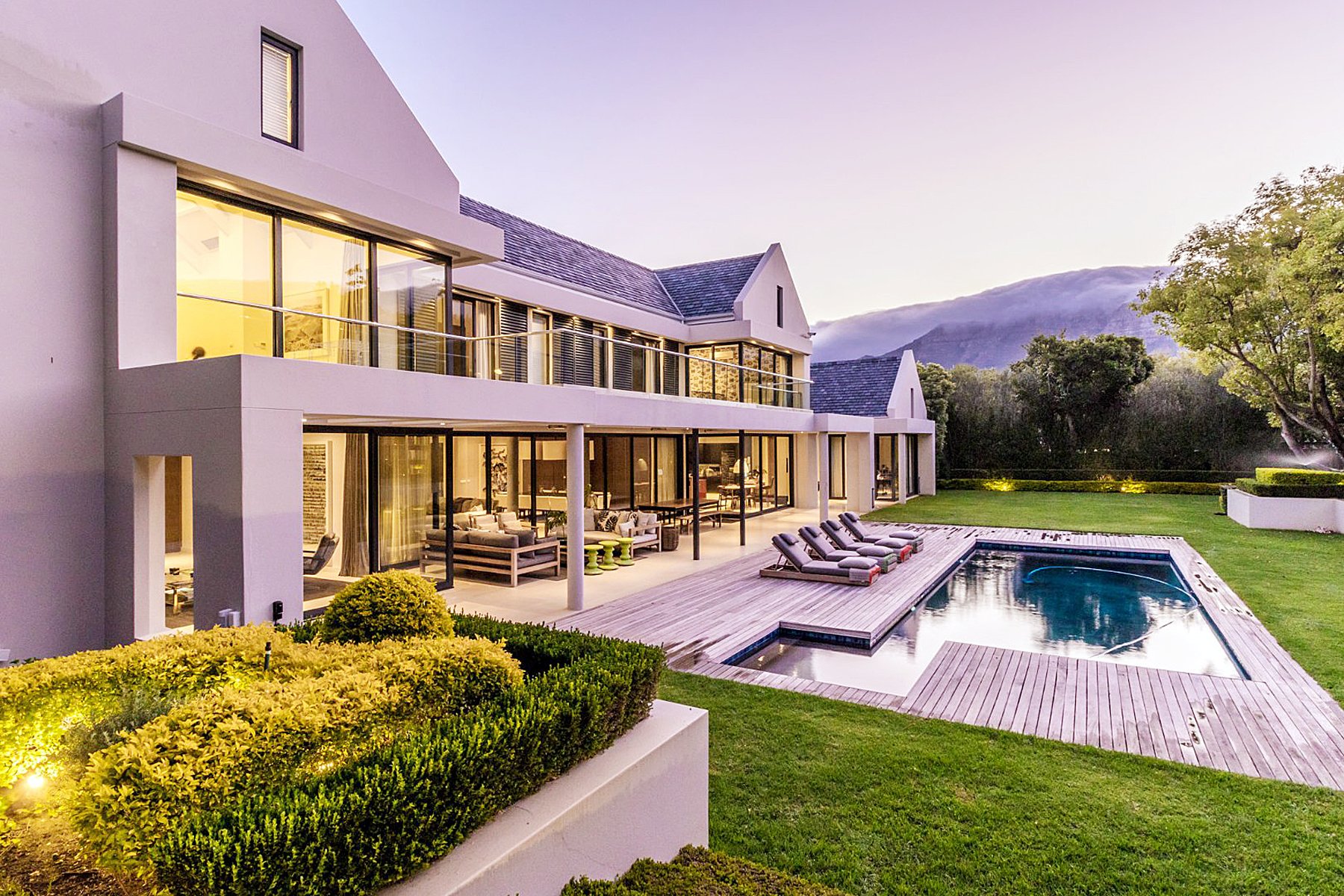 Constantia in Cape Town, South Africa for sale (10480347)