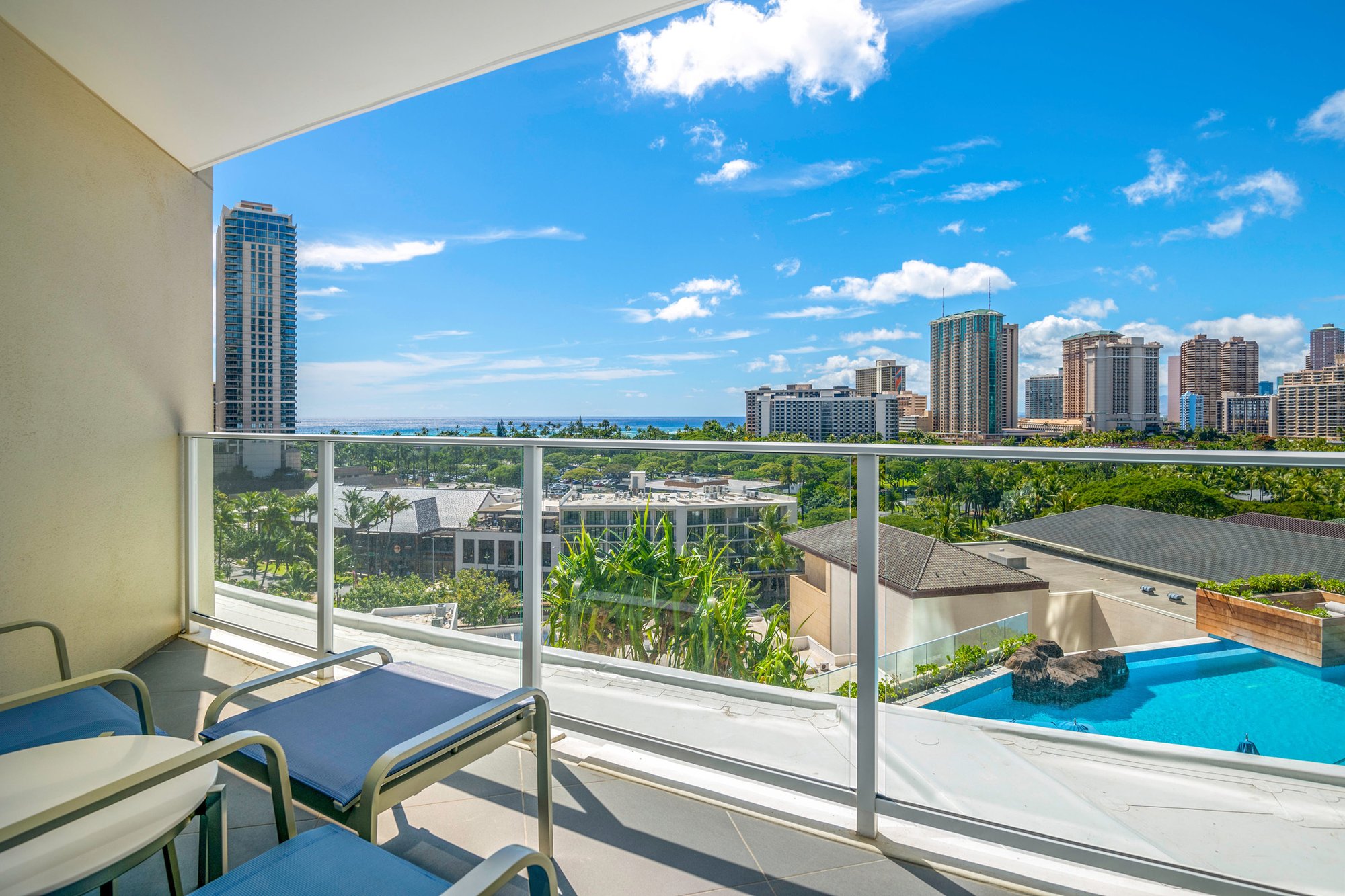 Luxury Condo, High Rise Condo, City View, Ocean in Honolulu, HI, United