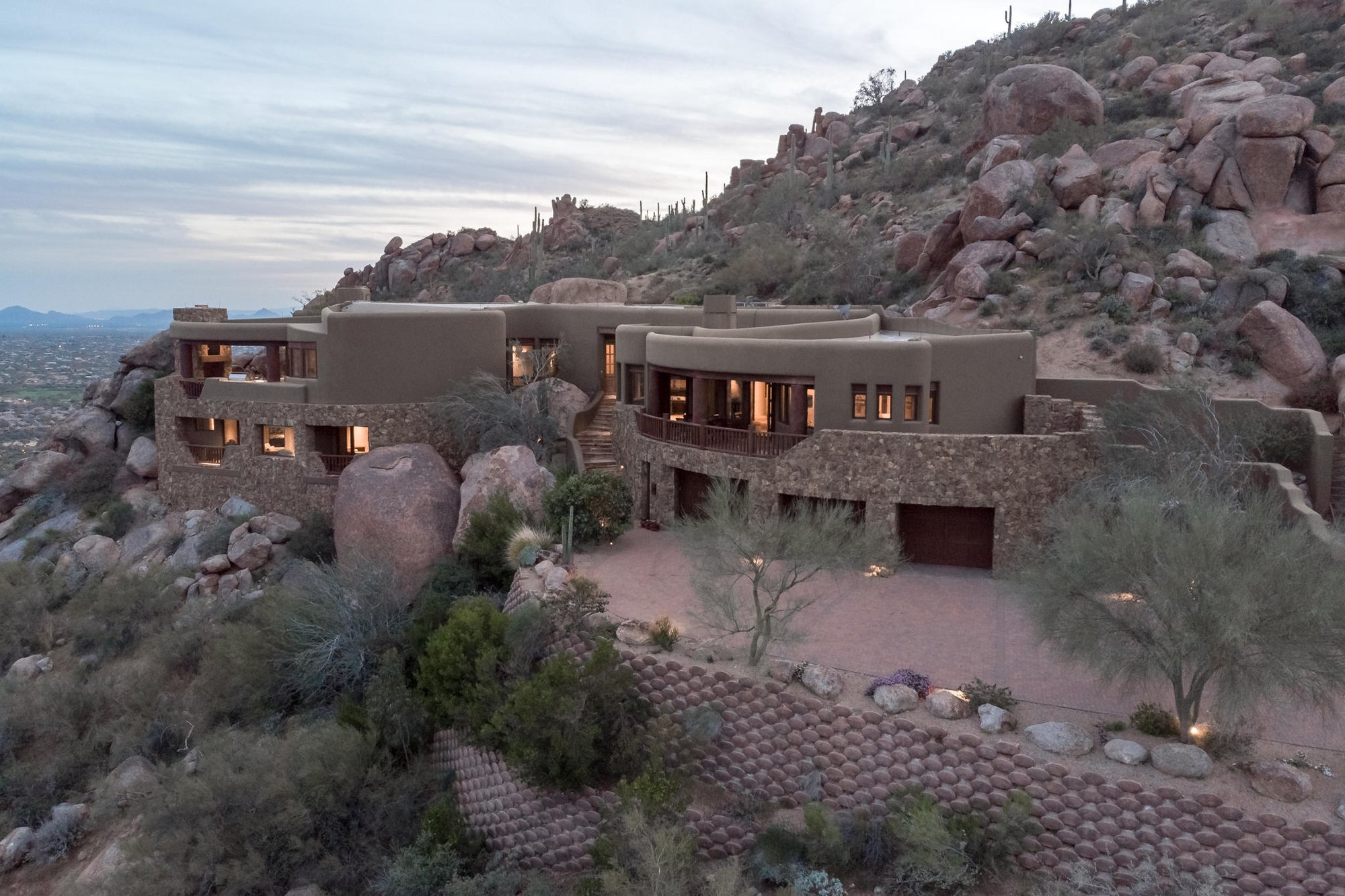 Carefree Black Mountain in Carefree, AZ, United States for sale (10498364)