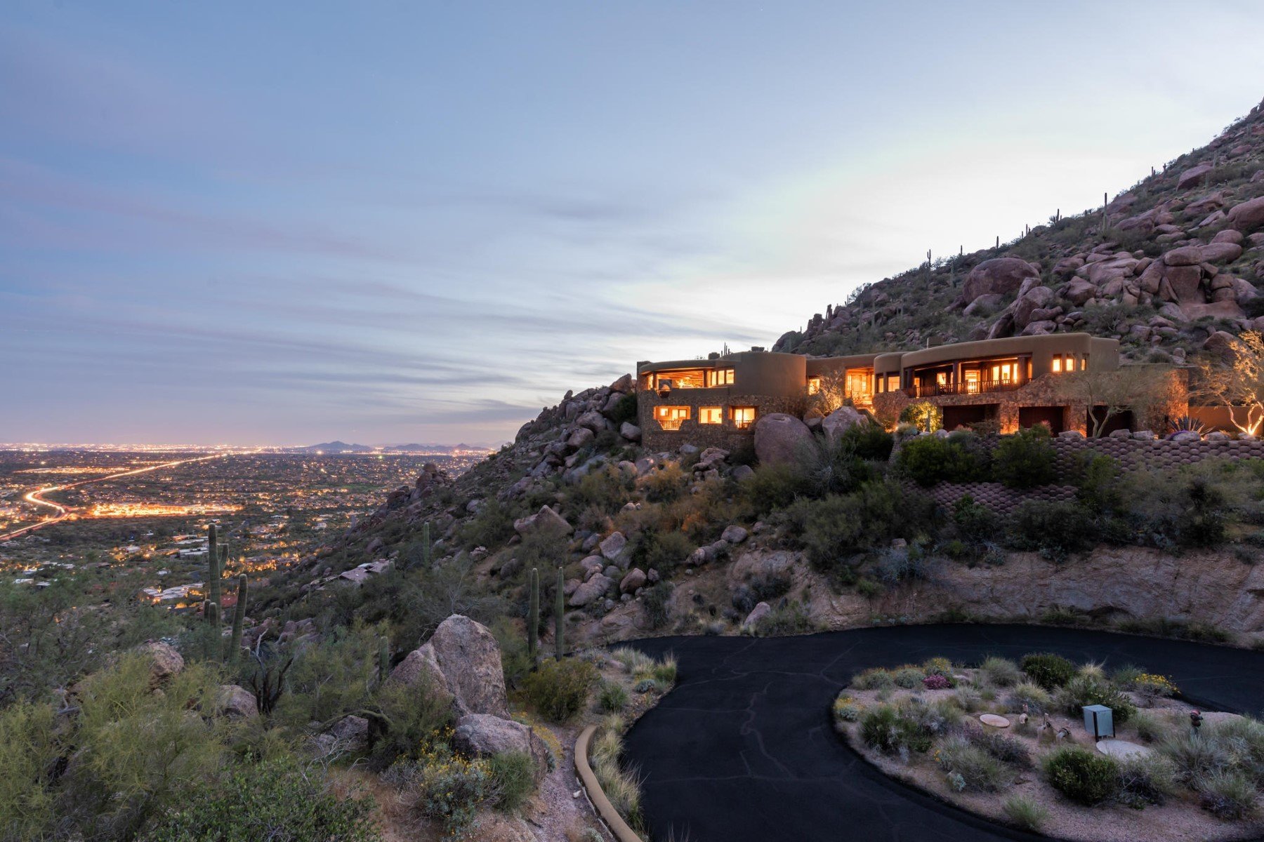 Carefree Black Mountain in Carefree, AZ, United States for sale (10498364)