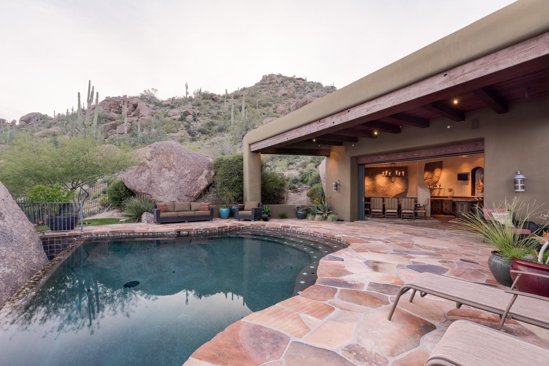 Carefree Black Mountain in Carefree, AZ, United States for sale (10498364)