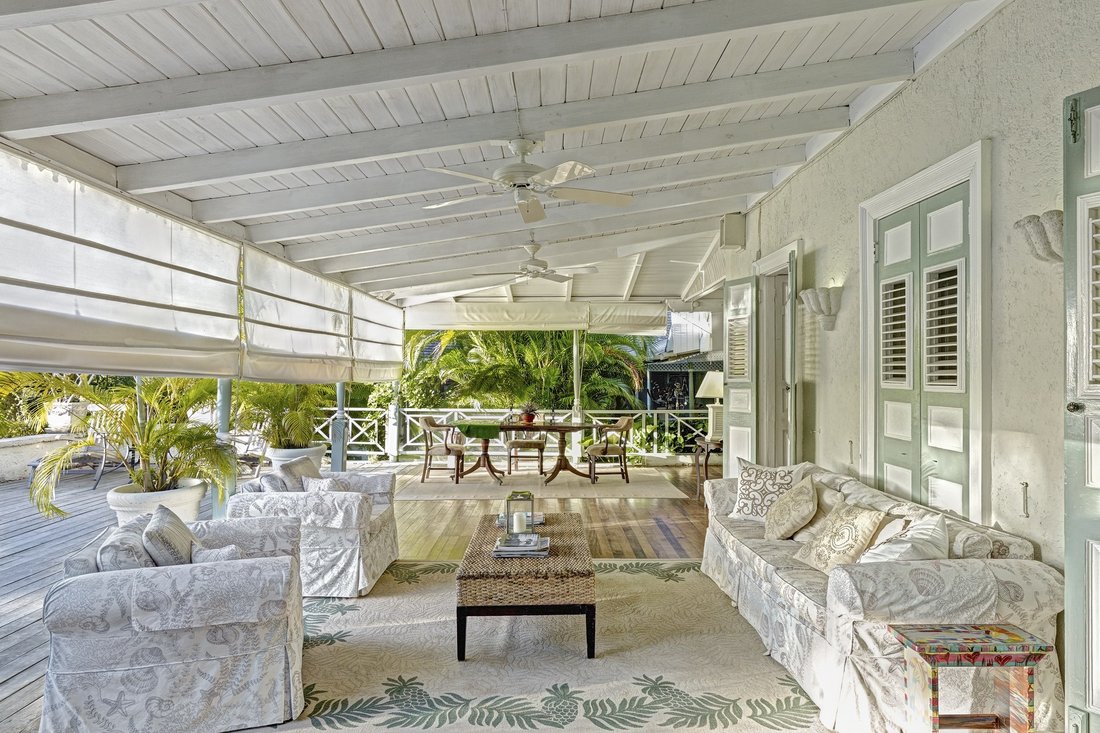 Holders House In Saint James, Barbados For Sale (10499298)