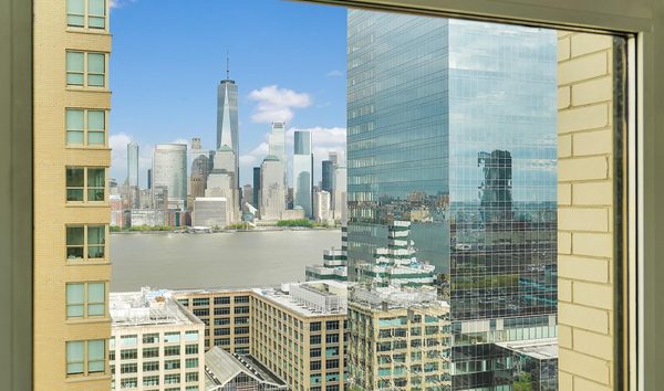 Luxury Living & Breathtaking Nyc Views! (10510904)