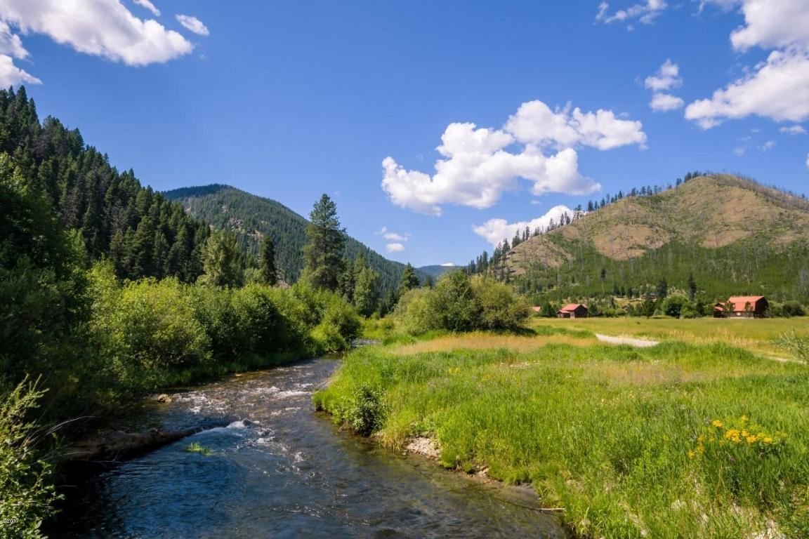 Mountain Retreat in Alta Meadow Ranch in Darby, MT, United States for