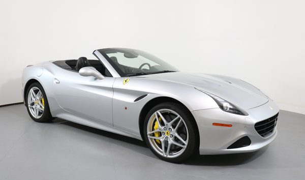 2017 Ferrari California Convertible (10517176)