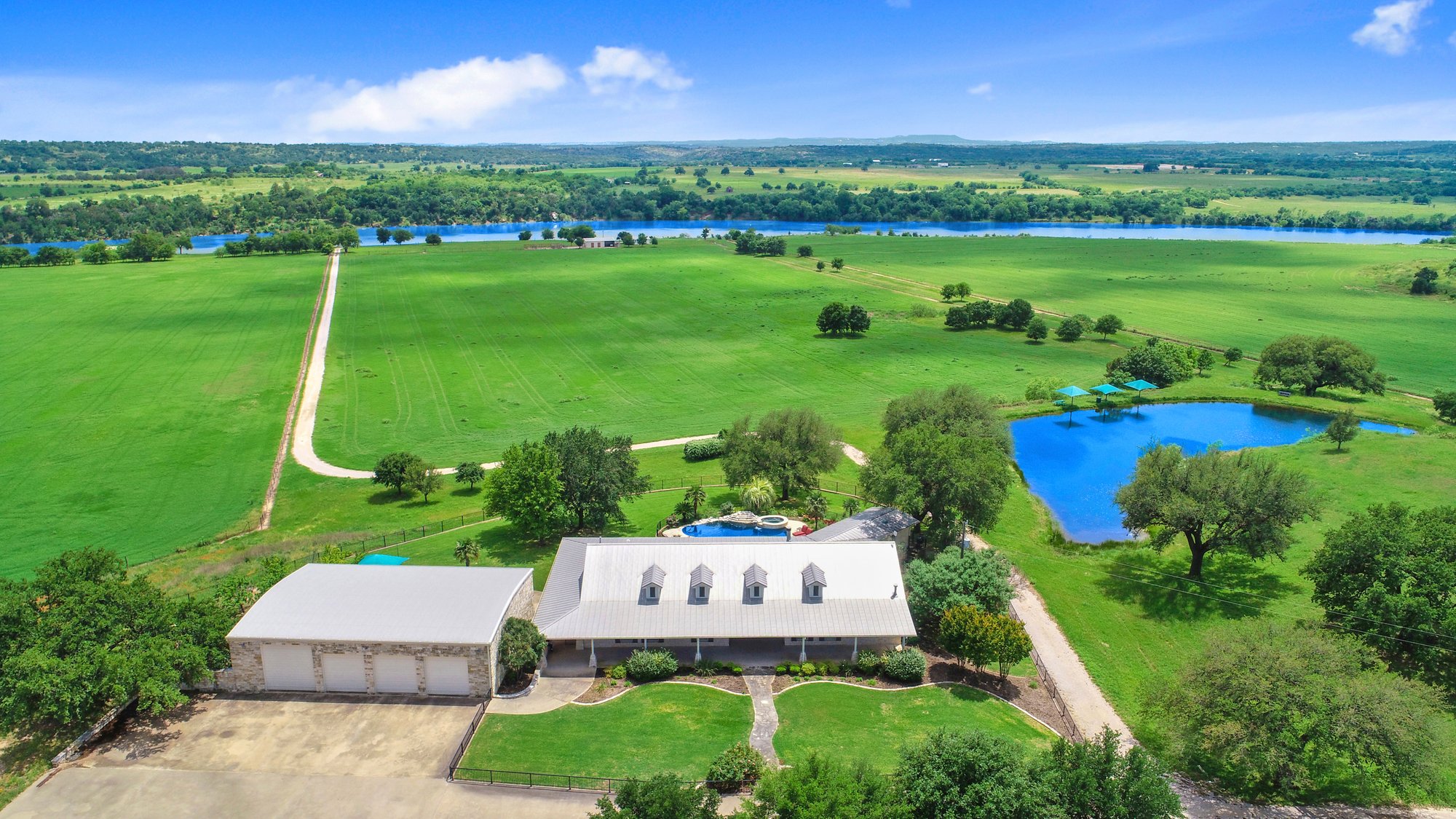 Remarkable Lake Travis Gentleman's Ranch in Marble Falls, TX, United States for sale (10438307)