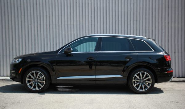 AUDI Q7 (10523698)