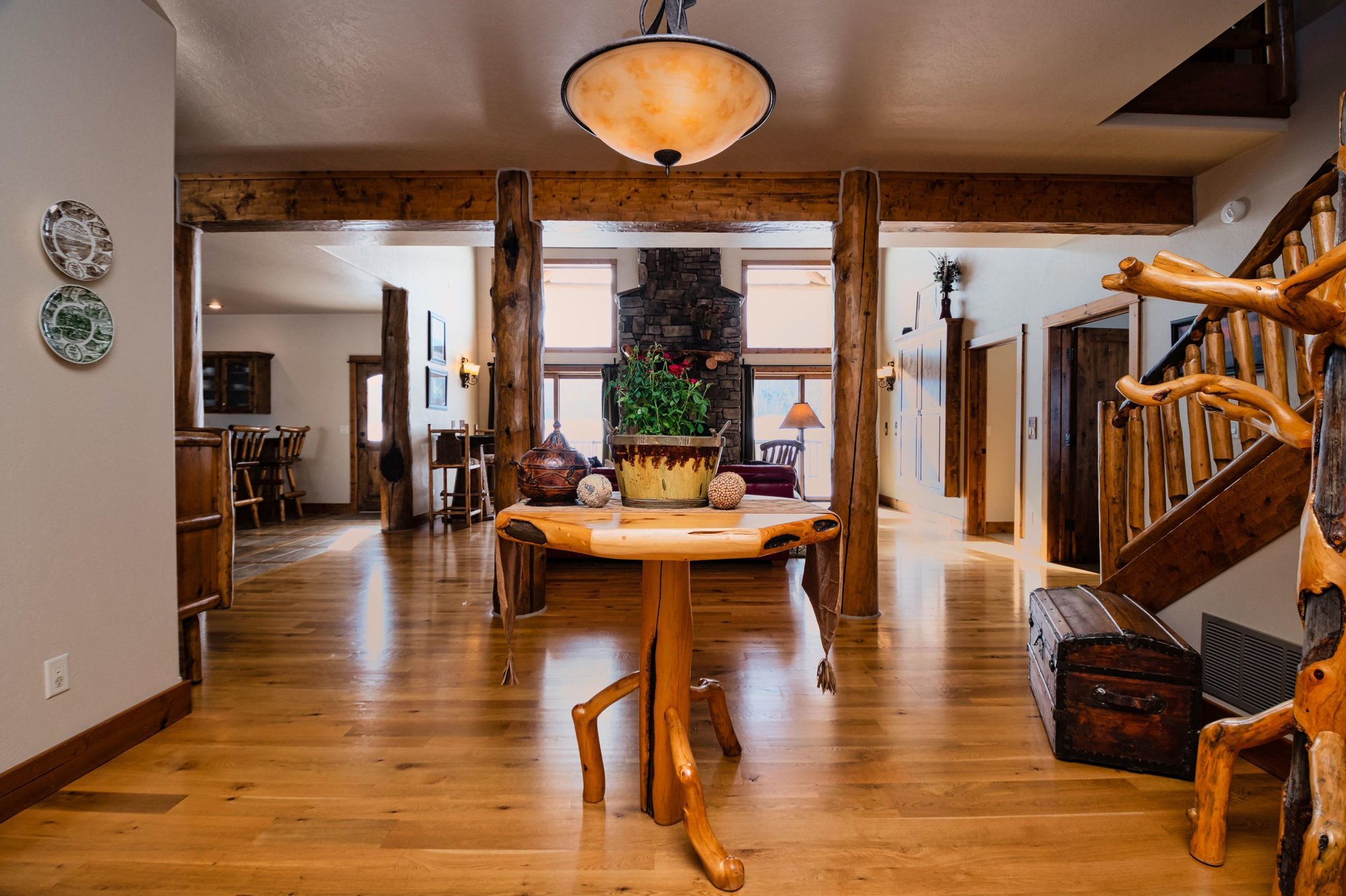 Custom Log Home In The Bitterroot Valley in Darby, MT, United States