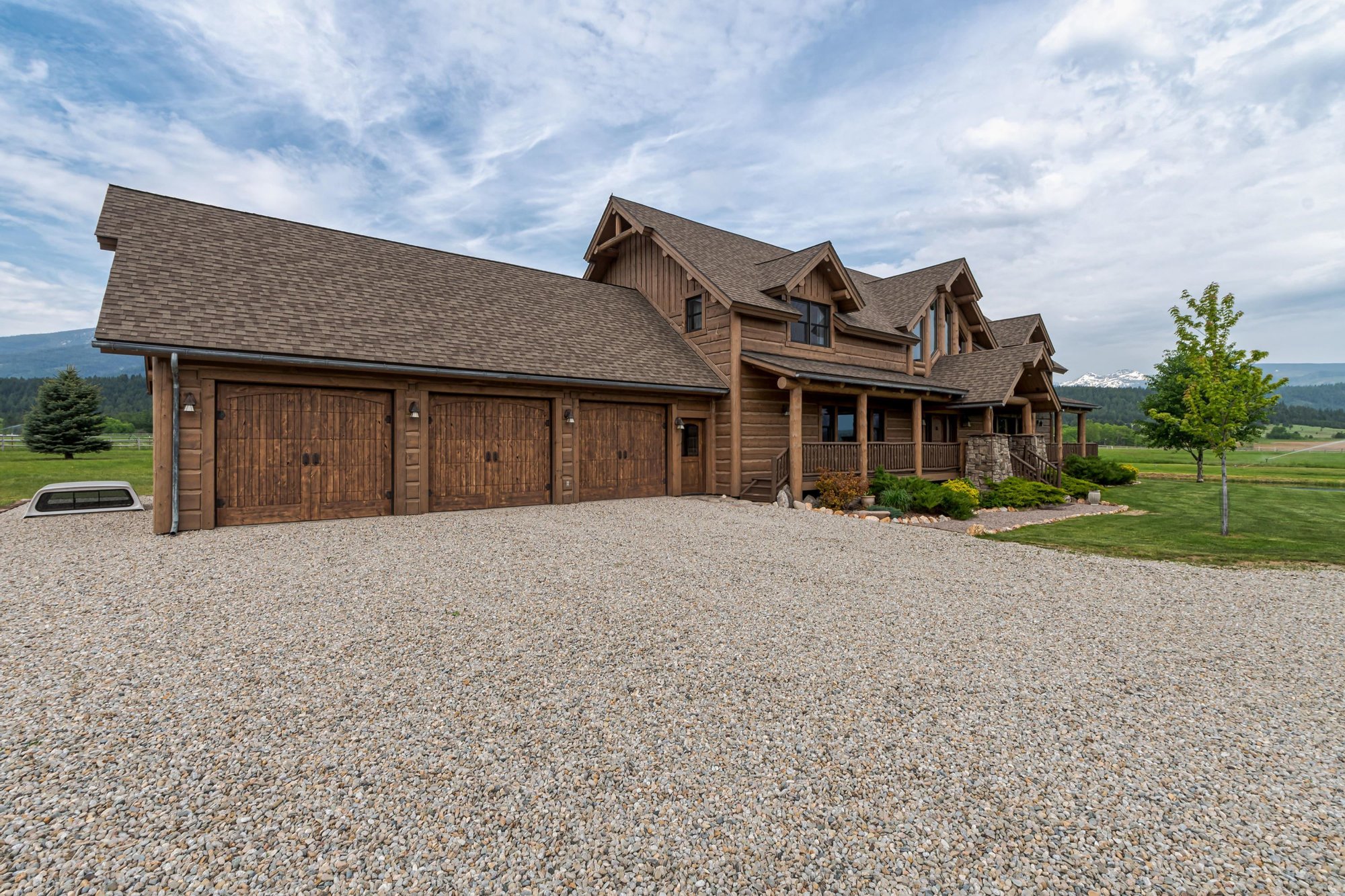 Custom Log Home In The Bitterroot Valley in Darby, MT, United States
