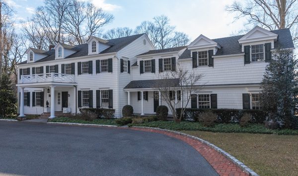 Glen Cove (10499855)