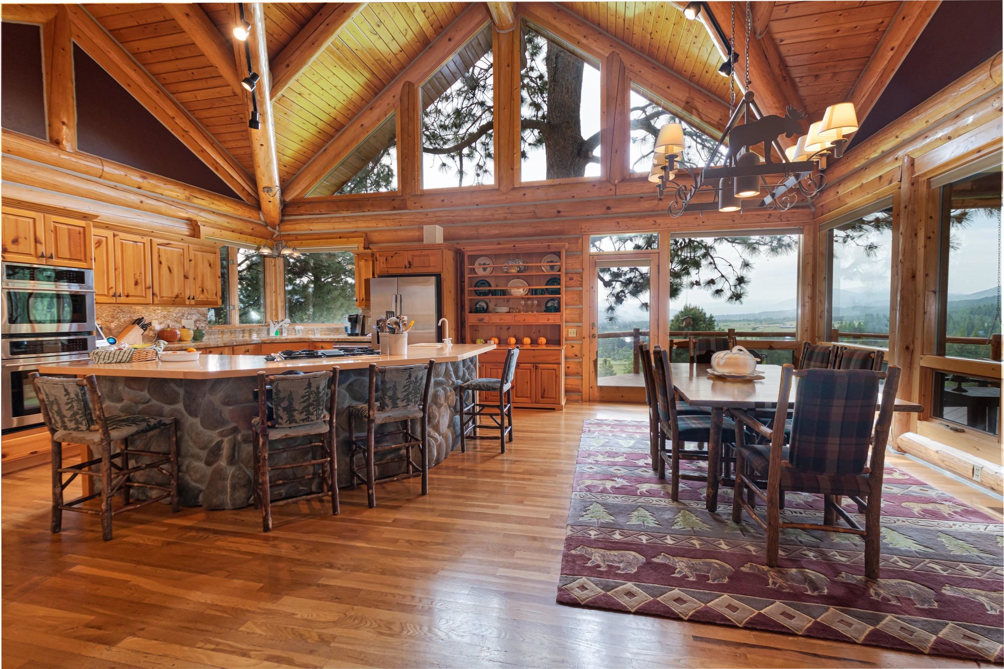 Luxury Gentleman'S Ranch In Darby, Mt, United States For Sale (10090500)