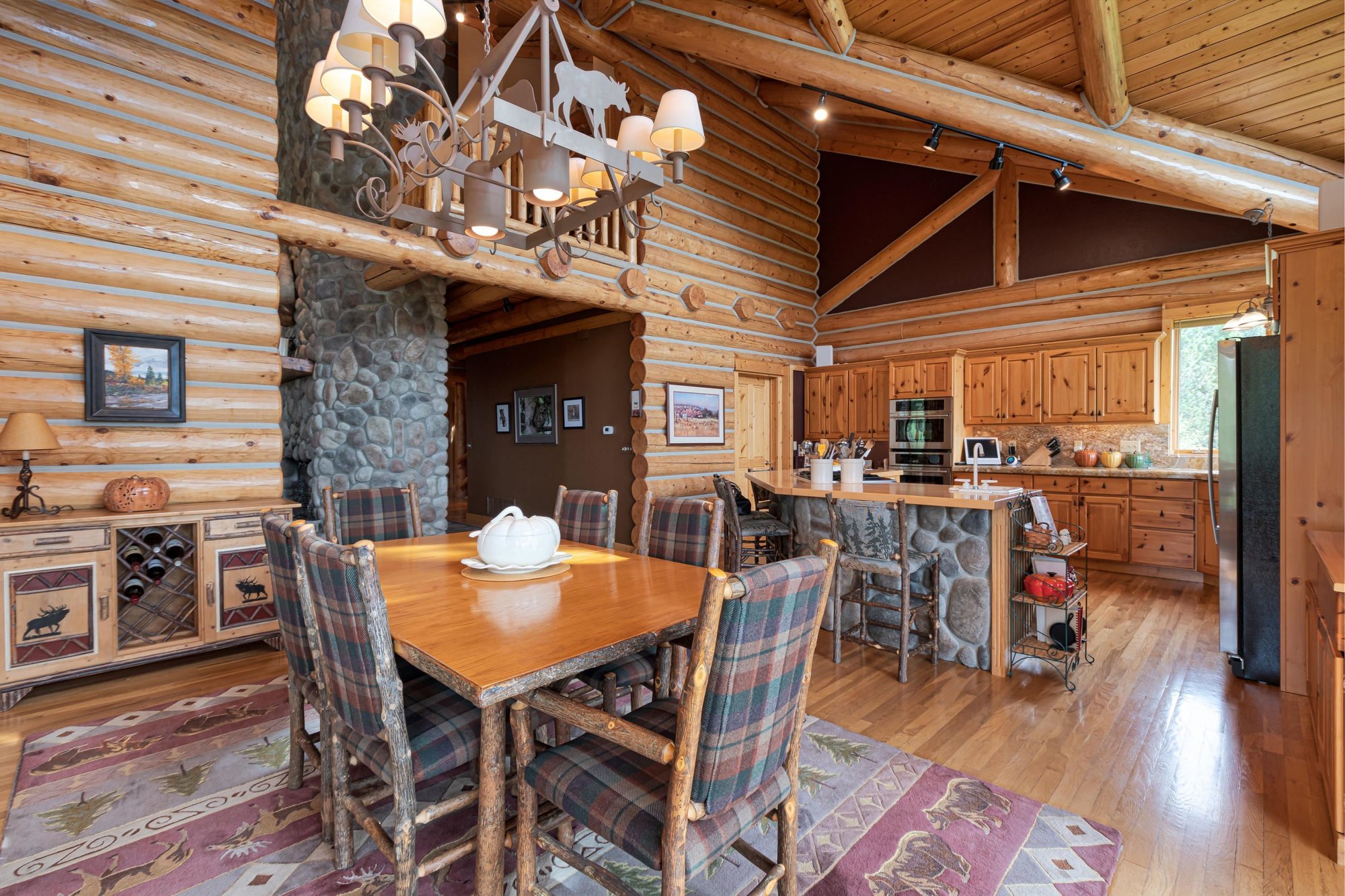 Luxury Gentleman'S Ranch In Darby, Mt, United States For Sale (10090500)