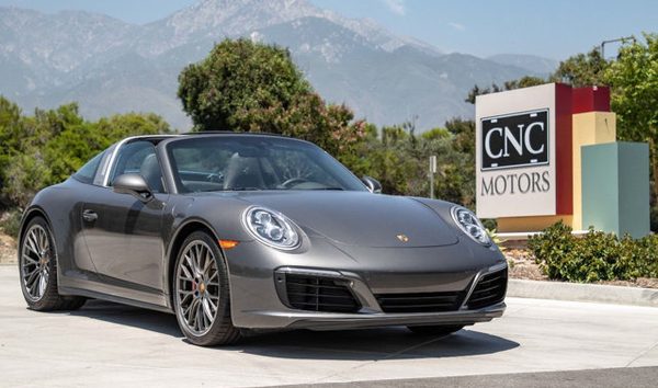 Porsche 911 (10532040)