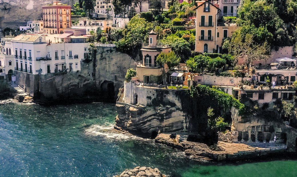 Historic Pied Dans L Eau Home In Posillipo In Naples Campania Italy For Sale