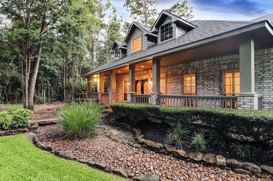House in Pinehurst, Texas, United States 3 - 10539940