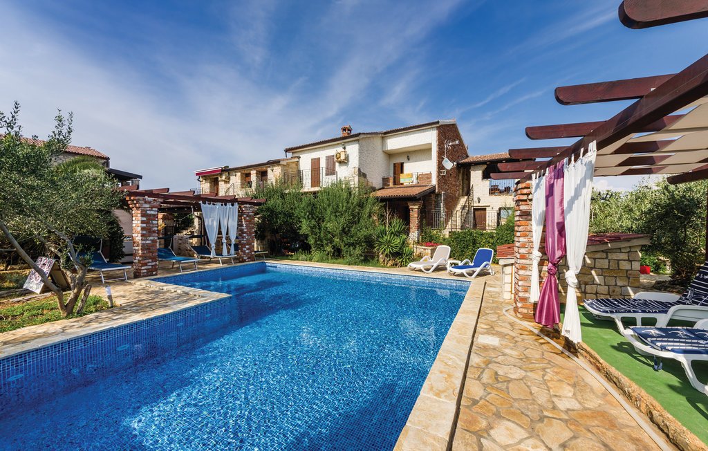 A Five House Apartment Village On A Beautiful In Vir, Zadar County