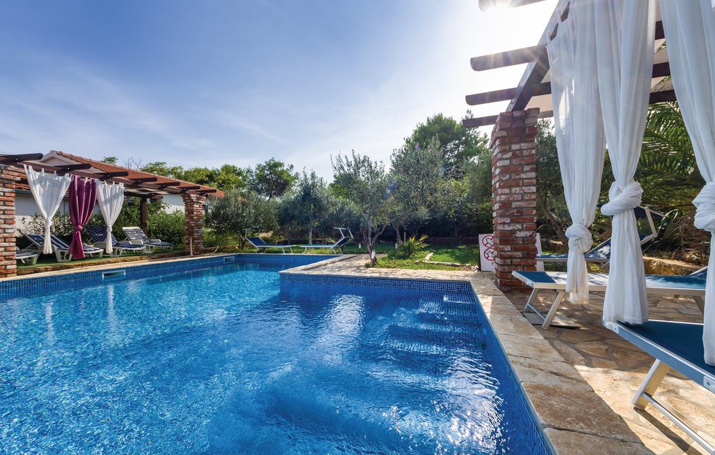 A Five House Apartment Village On A Beautiful In Vir, Zadar County