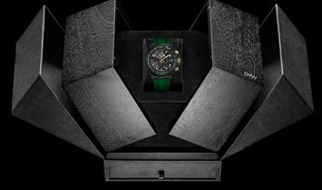 Rolex DiW Carbon Daytona "Emerald"
