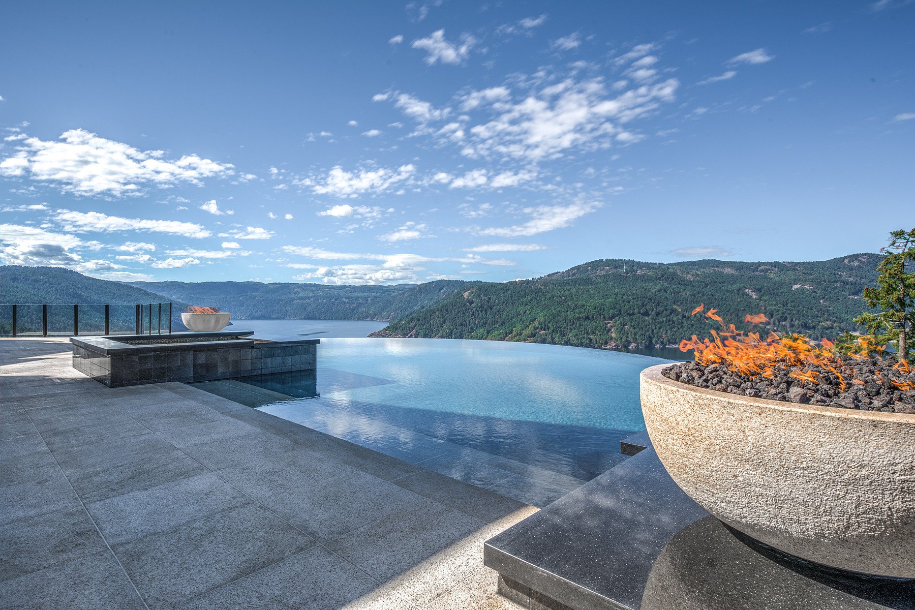 The View At Willis Point in Central Saanich, Canada for sale (10539985)