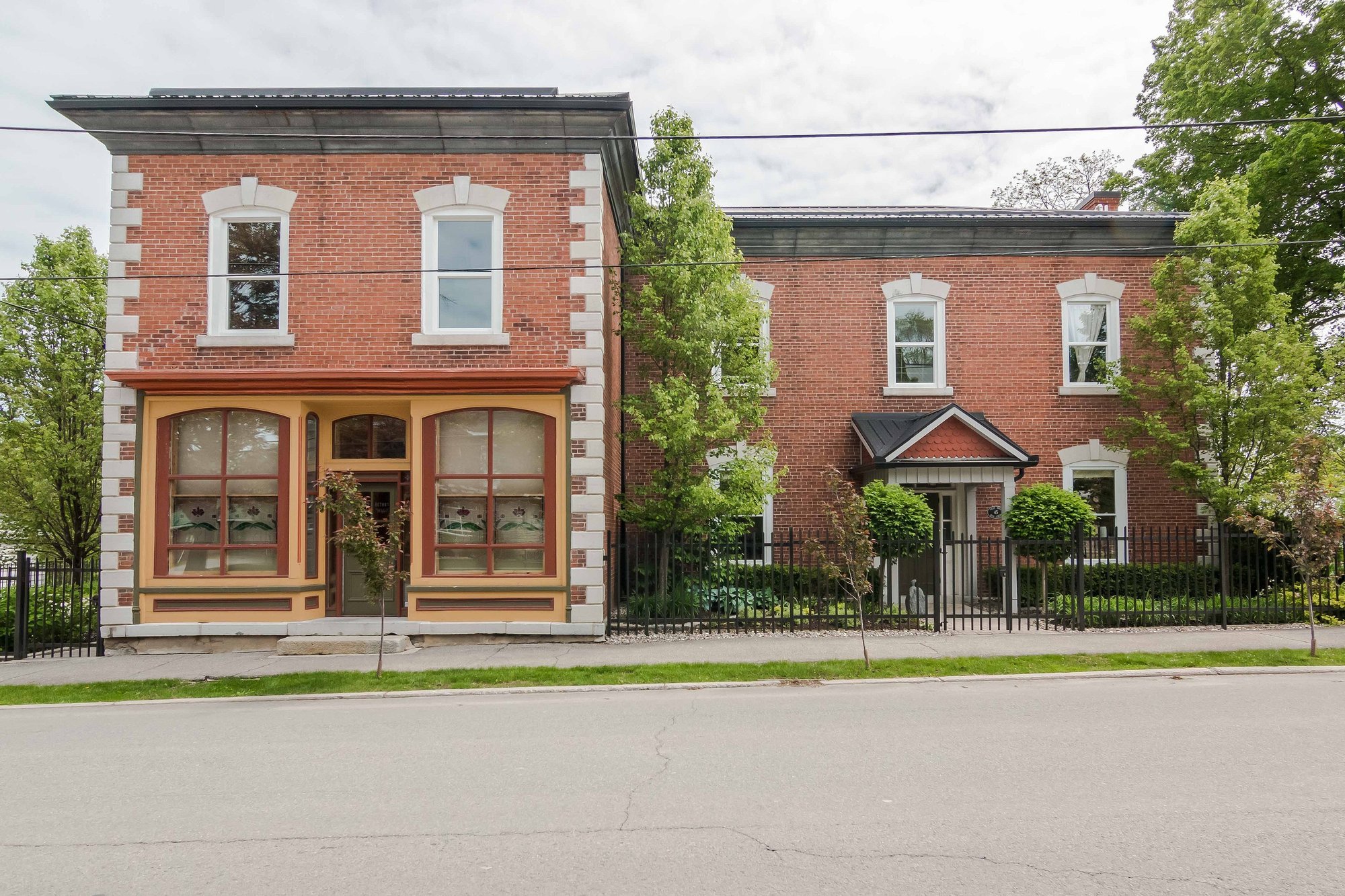 Westport Historic Foley House in Westport, Canada for sale (1019282)