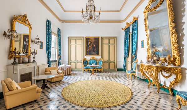 Elegant Apartment With A Lot Of Character In The Heart Of The City Of Mahón (10566019)