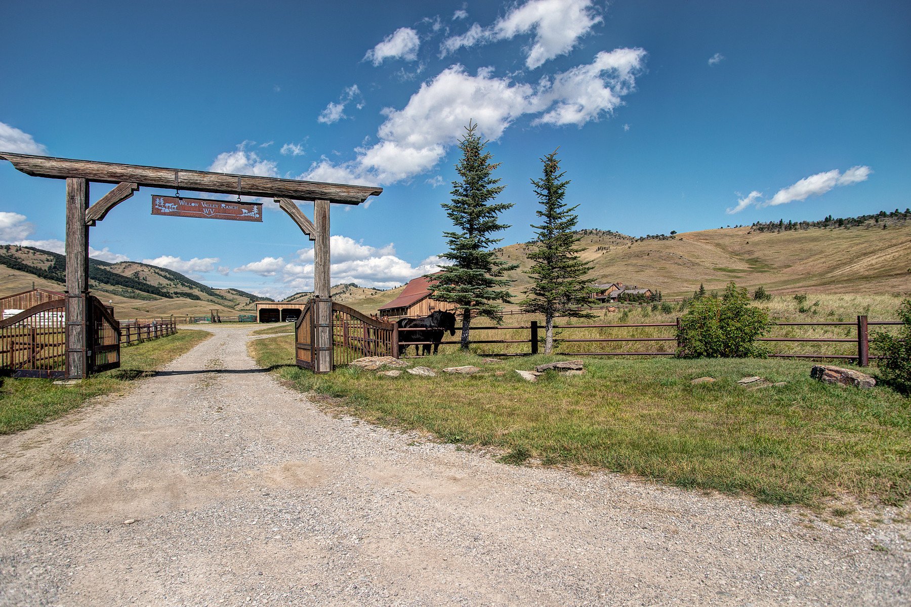 Lundbreck, Pincher Creek in Lundbreck, Canada for sale (10572094)