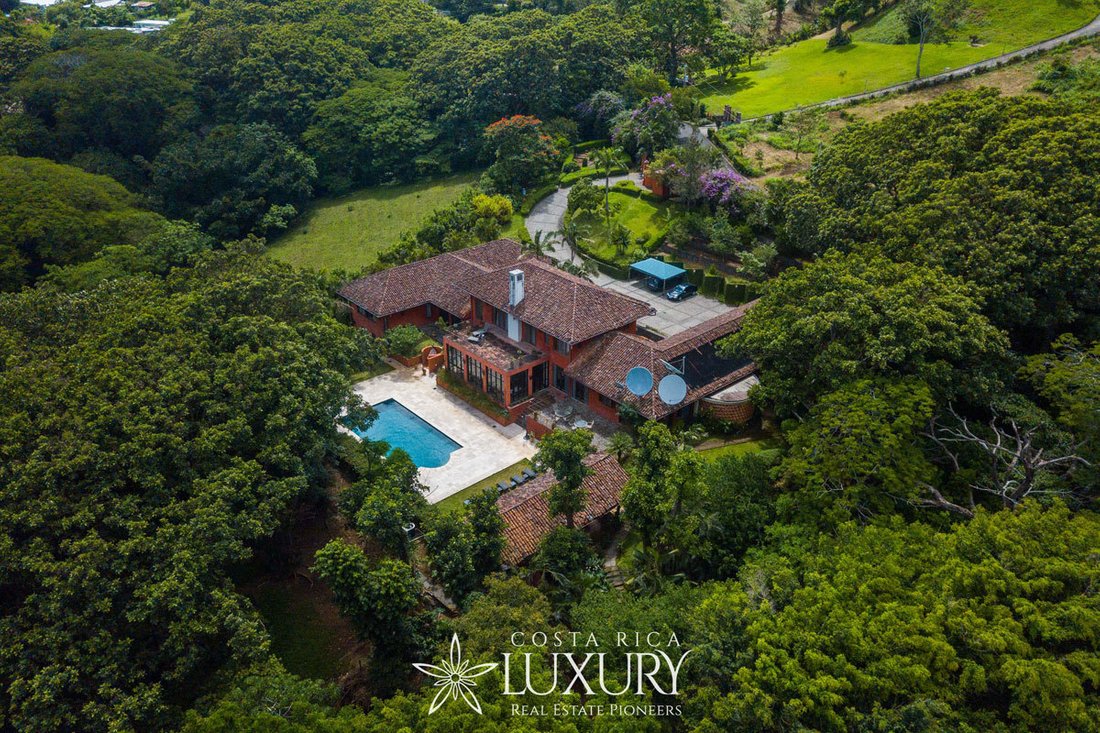 Estate in Santa Ana, San José Province, Costa Rica 1 - 10591315