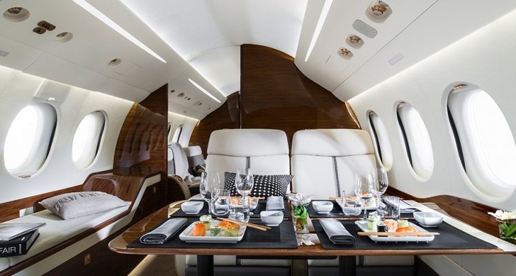 Heavy Jet in  2 - 10592114