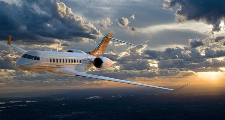 Heavy Jet in  1 - 10595176