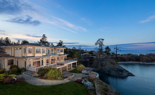 4461 Shore Way Stunning waterfront resident in Victoria BC in Victoria ...