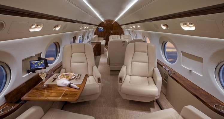 Heavy Jet in  2 - 10597401