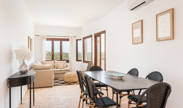 Exquisite Groundfloor Apartment In Mahon Old Town (10597531)