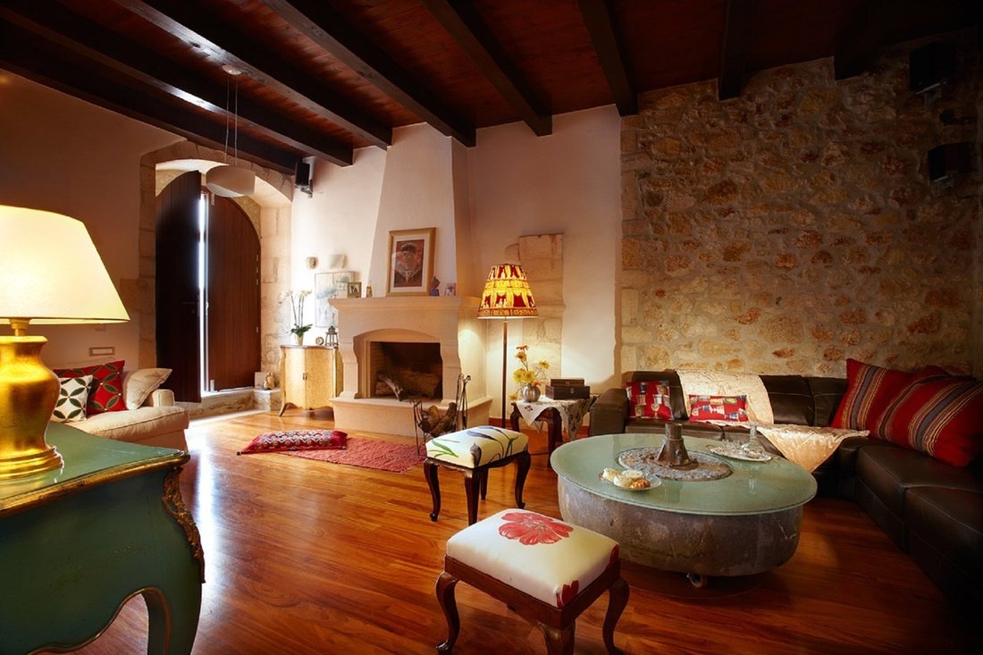 Luxury Restored In Maroulas, Decentralized Administration Of Crete