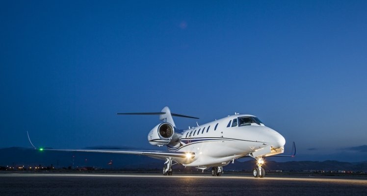 Super Midsize Jet in United Kingdom 1 - 10599014